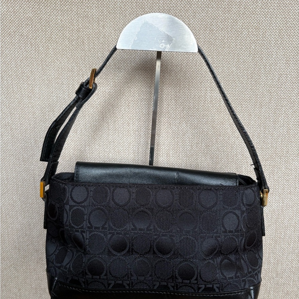 Vintage 1990’s Ferragamo Shoulder bag